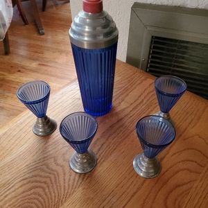 Blue cobalt shaker and coctail set